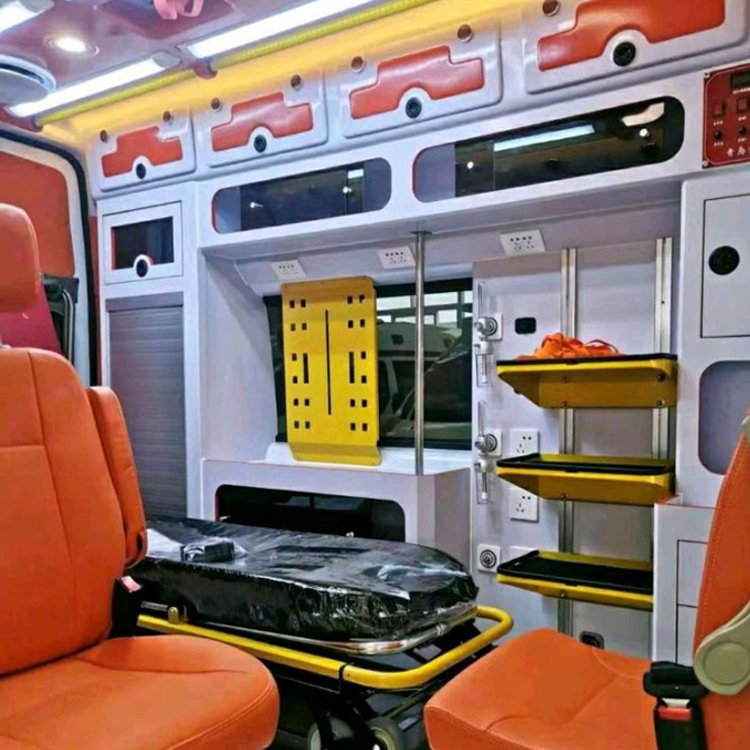 新竹镇长途救护车护送病人租赁价格